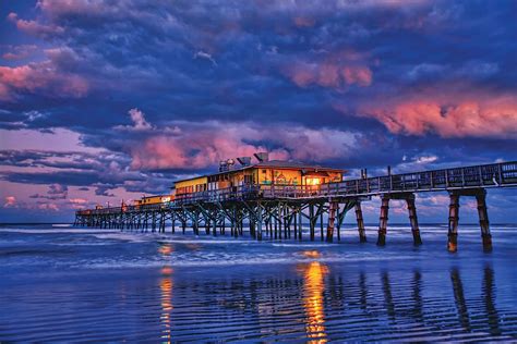 daytona beach local favorite restaurants.